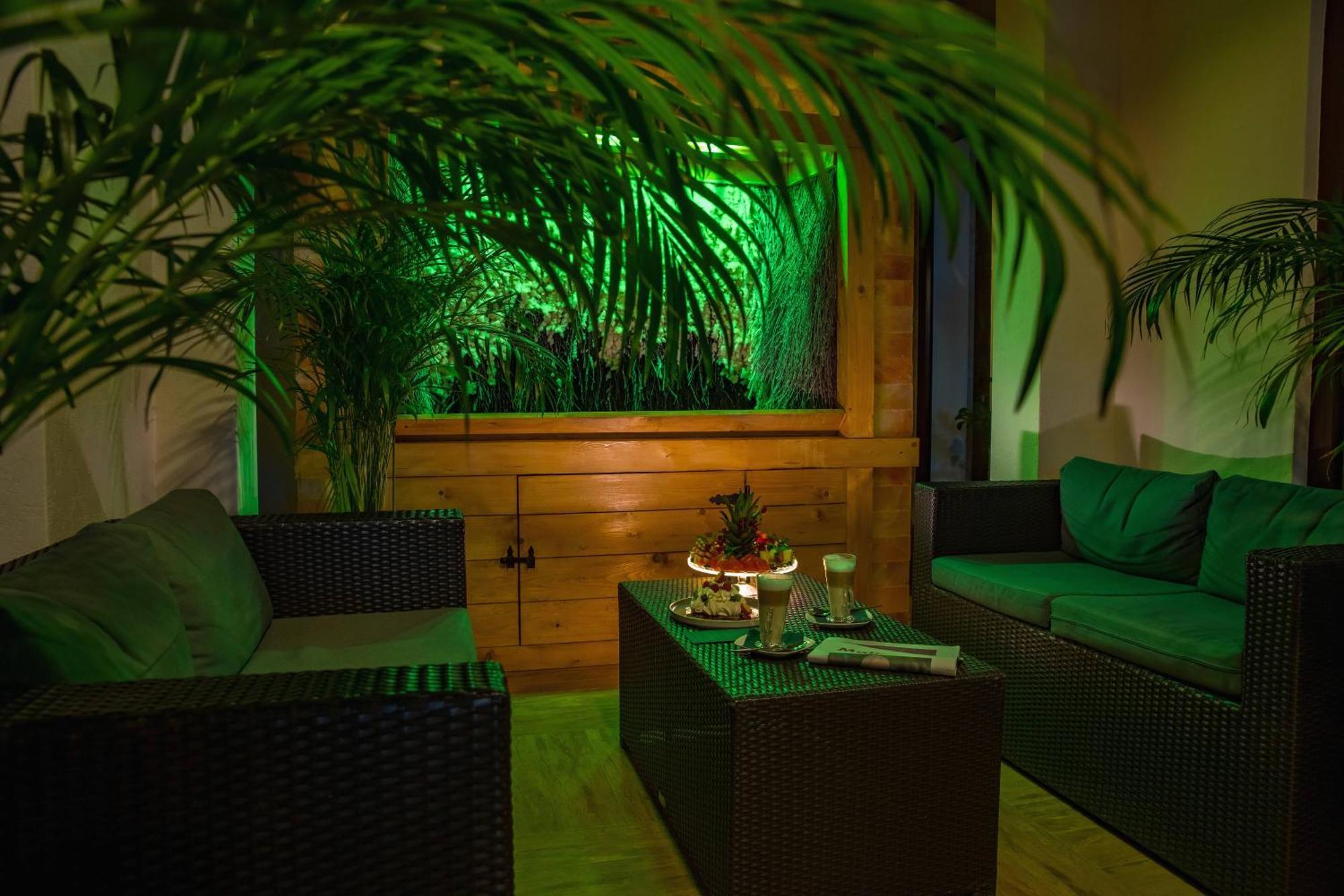 Malinowy Dwor Hotel Medical Spa Сверадув-Здруй Экстерьер фото